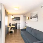 公寓式酒店 南锡中心阿德吉奥阿克瑟斯公寓式酒店 3*