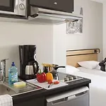 Hotel apartamentowy Adagio Access Centre 3*