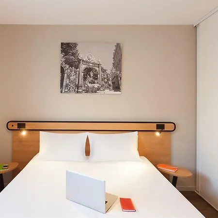 Adagio Access Centre Apart Otel