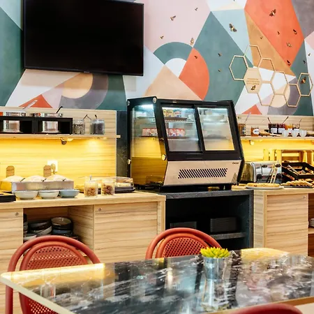 南锡中心阿德吉奥阿克瑟斯公寓式酒店