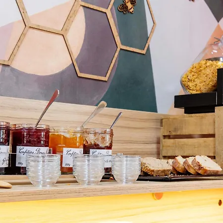 Adagio Access Centre