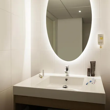 Adagio Access Centre Нанси