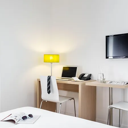 Adagio Access Centre Apart Otel 3*