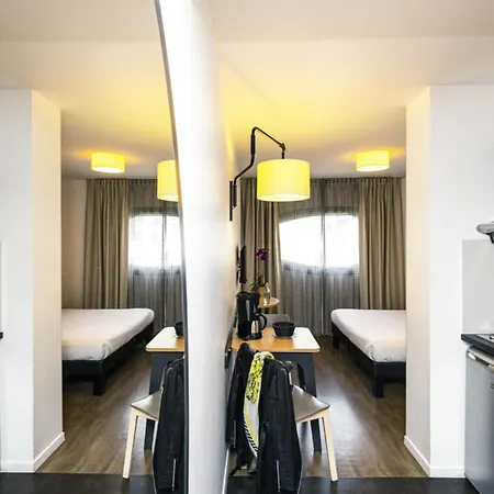 Adagio Access Centre Apart Otel 3*
