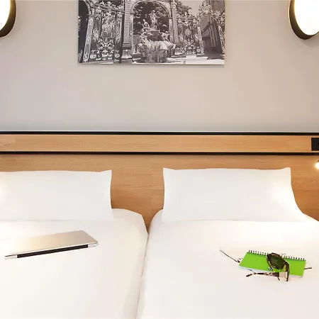 Apart Otel Adagio Access Centre 3*