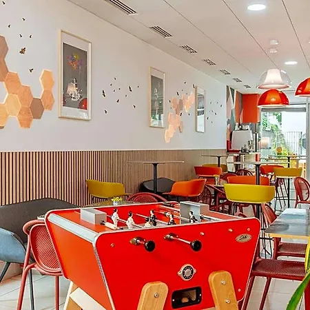 Adagio Access Centre מלון דירות 3*