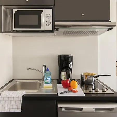 Apart-hotel Adagio Access Centre 3*