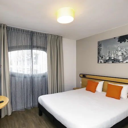 Adagio Access Centre