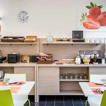Apart Otel Adagio Access Centre 3*