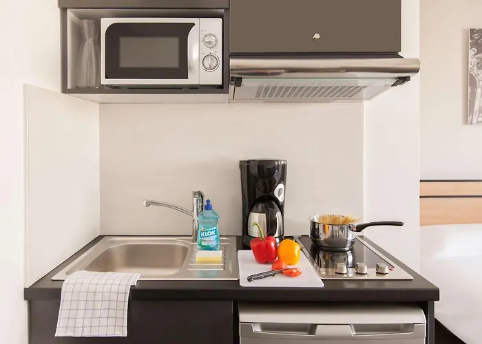 Aparthotel Adagio Access Centre