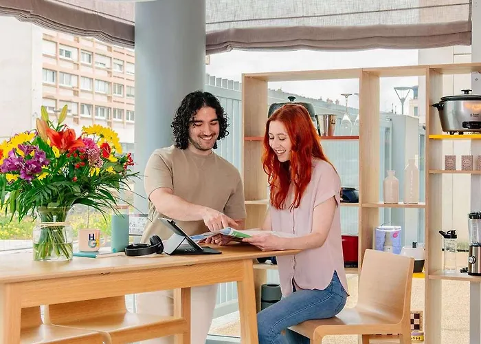 南锡中心阿德吉奥阿克瑟斯公寓式酒店 3*