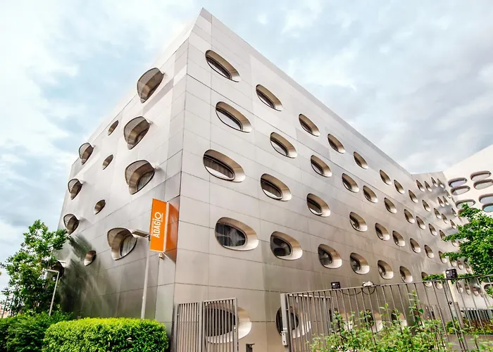 Adagio Access Centre Νανσύ