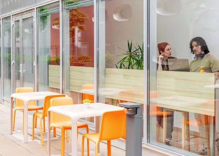 南锡中心阿德吉奥阿克瑟斯公寓式酒店