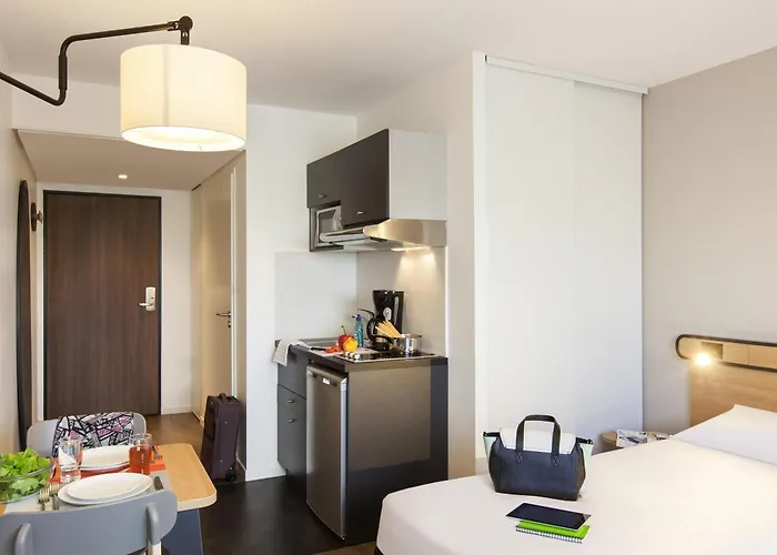 Aparthotel Adagio Access Centre 3*