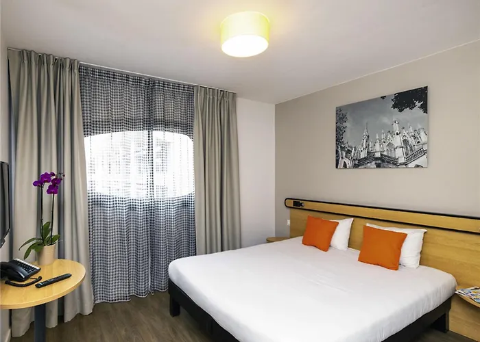 Adagio Access Centre