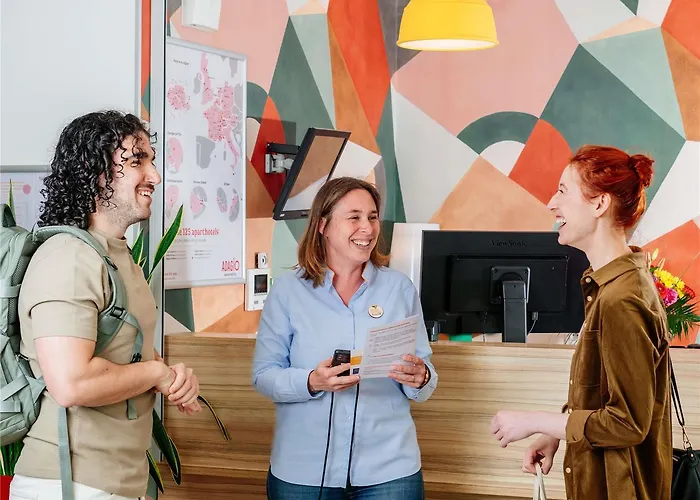 Adagio Access Centre 3*