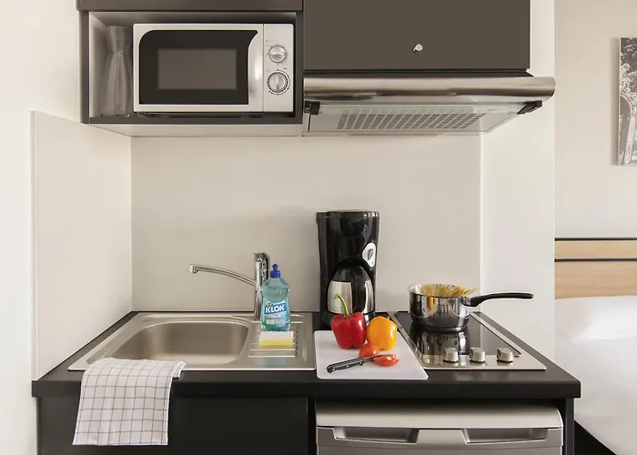 Aparthotel Adagio Access Centre