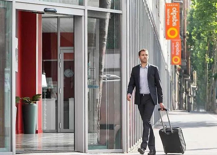 Adagio Access Centre Апарт-отель Нанси